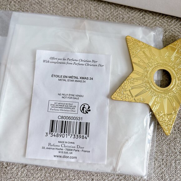BRAND NEW DIOR CHRISTMAS STAR WITH FULL PACKAGING - Picture 11 of 12